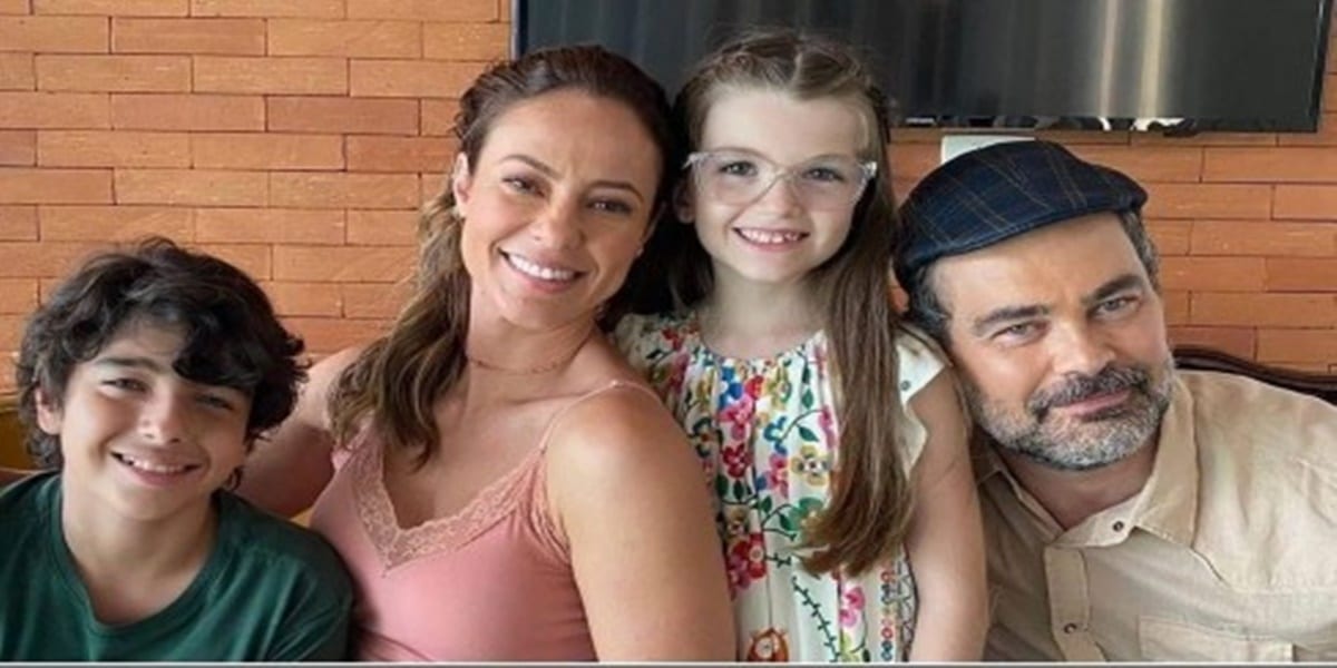 Paolla Oliveira chama atenção nos bastidores de cara e coragem (Imagem Reprodução Internet)
