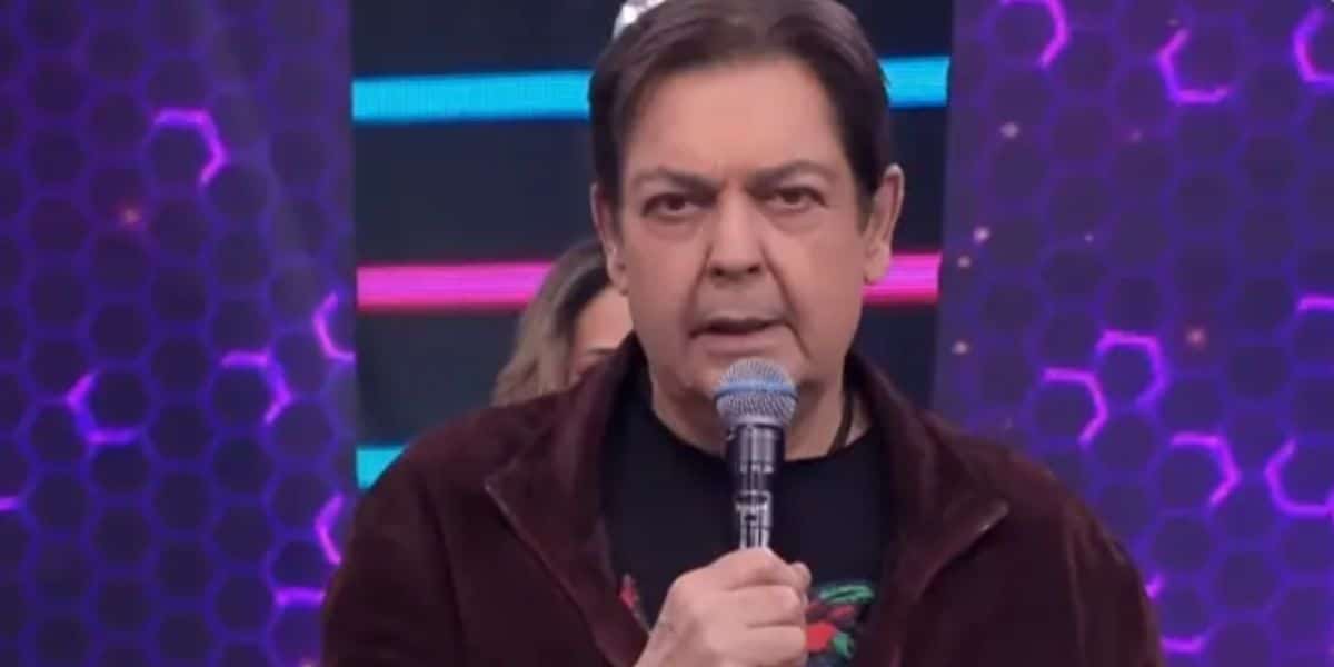 Band diminui produção de Faustão e demite dez funcionários 