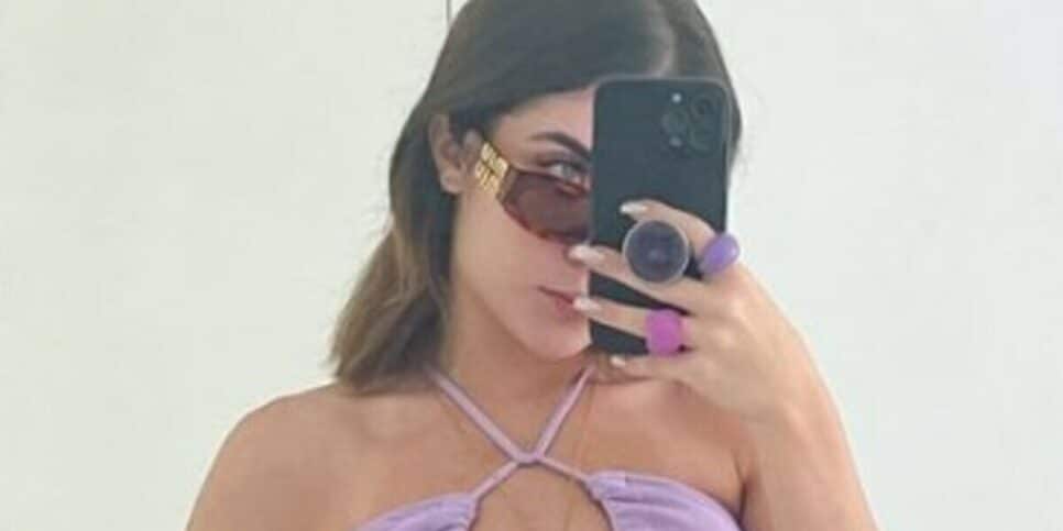 Jade Picon posta fotos ousadas e chama atenção