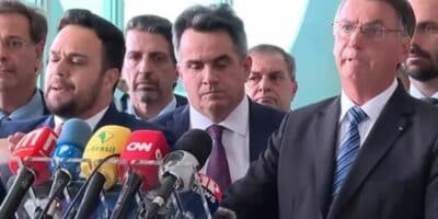 Esperando por Bolsonaro, Record tira Moisés às pressas do ar e vence Globo (Foto: Reprodução)