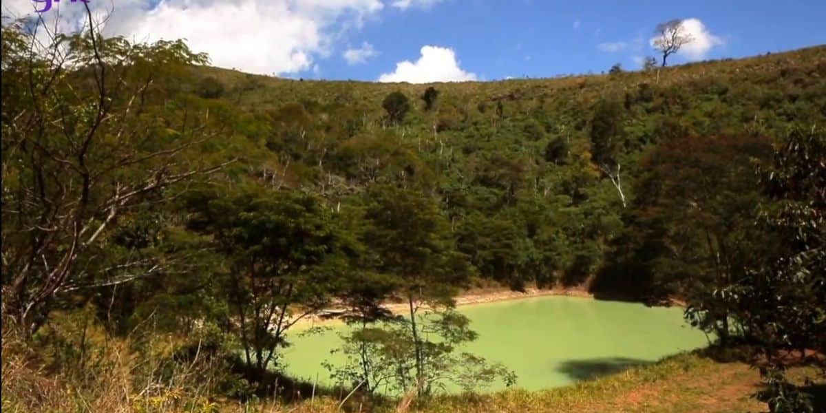 Lago que fica nas dependências da Fazenda (Foto Reprodução/Internet) 