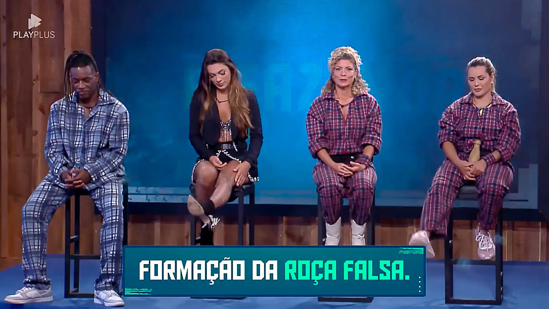 A famosa ex-atriz da Globo ganhou na Roça Falsa do reality show da Record (Foto: Reprodução)