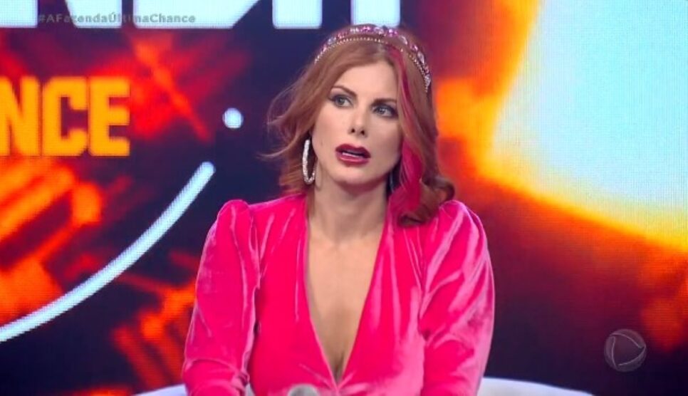A Fazenda 14: Deborah toma atitude drástica após eliminação