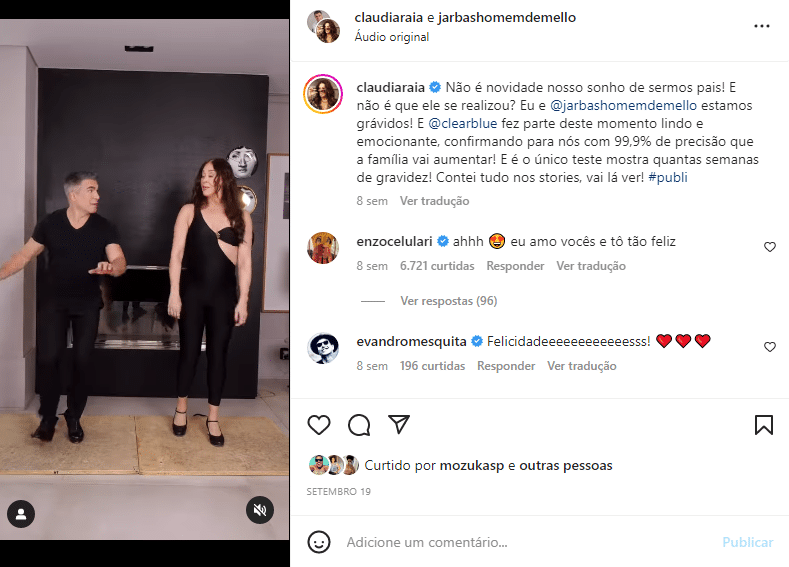 A famosa atriz da Globo anunciou sua gravidez ao lado de seu marido, Jarbas (Foto: Reprodução)