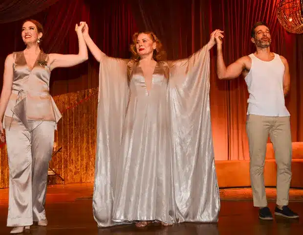 Vera Fischer na peça "Quando Eu For Mãe Quero Amar Desse Jeito” (Foto Reprodução/ Araujo /Agnews)