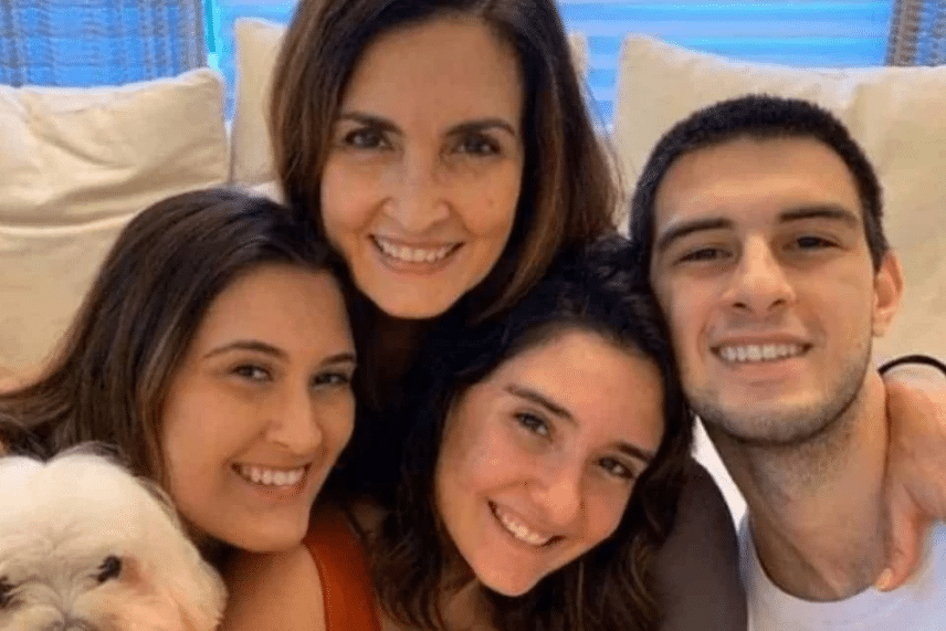 Fátima Bernardes e os filhos (Foto: Reprodução)