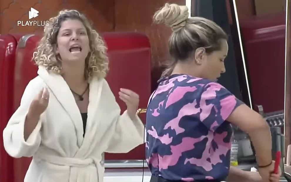 A Fazenda 14: Bárbara se irrita com Deolane e causa confusão