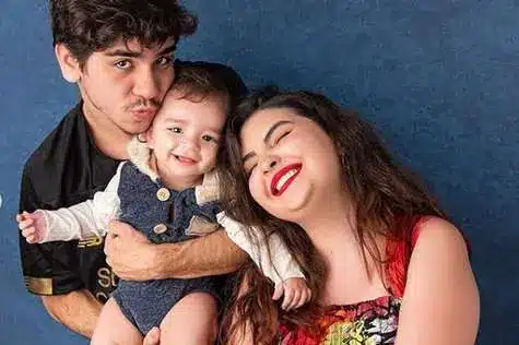 Mabel, o ator João e o filho (Foto Reprodução/Internet)