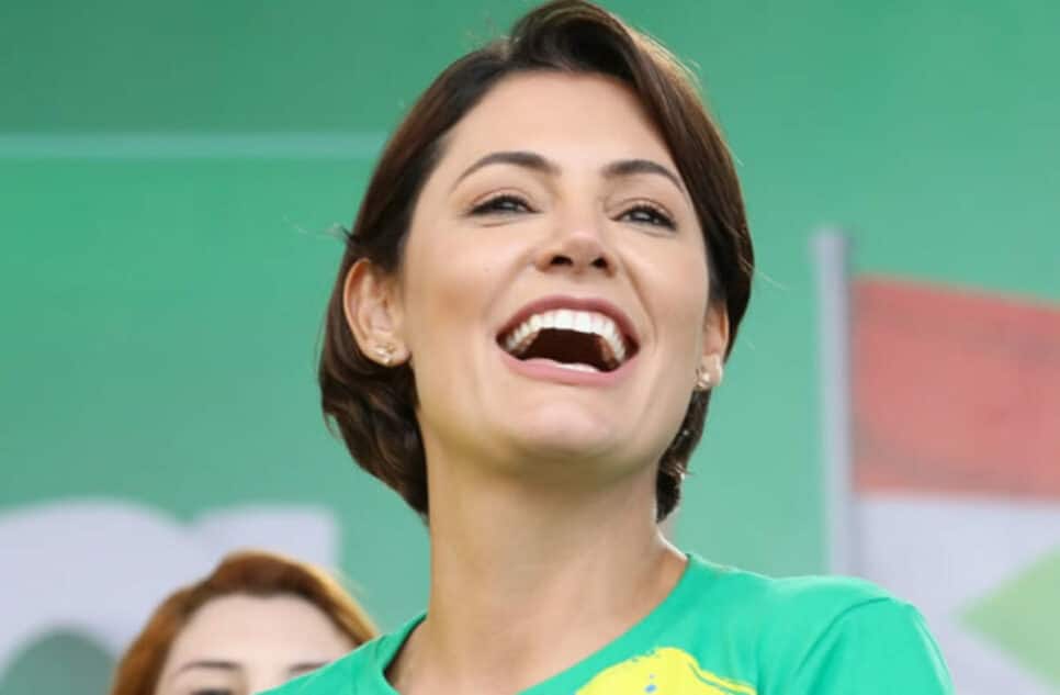 Michelle Bolsonaro quebra o silêncio e faz declaração
