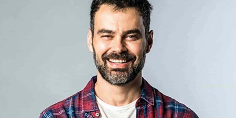 Carmo Dalla Vecchia contou que o marido não gostou dele usar saia (Foto: Reprodução/Internet)