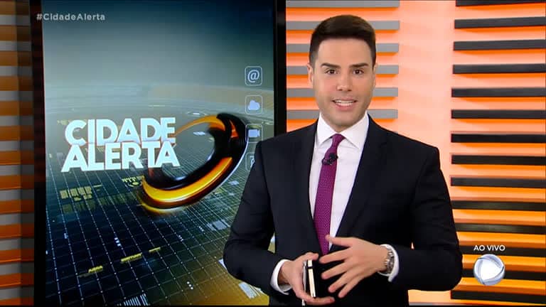 Luiz Bacci, comanda atualmente o "Cidade Alerta", na Record (Foto Reprodução/Internet)