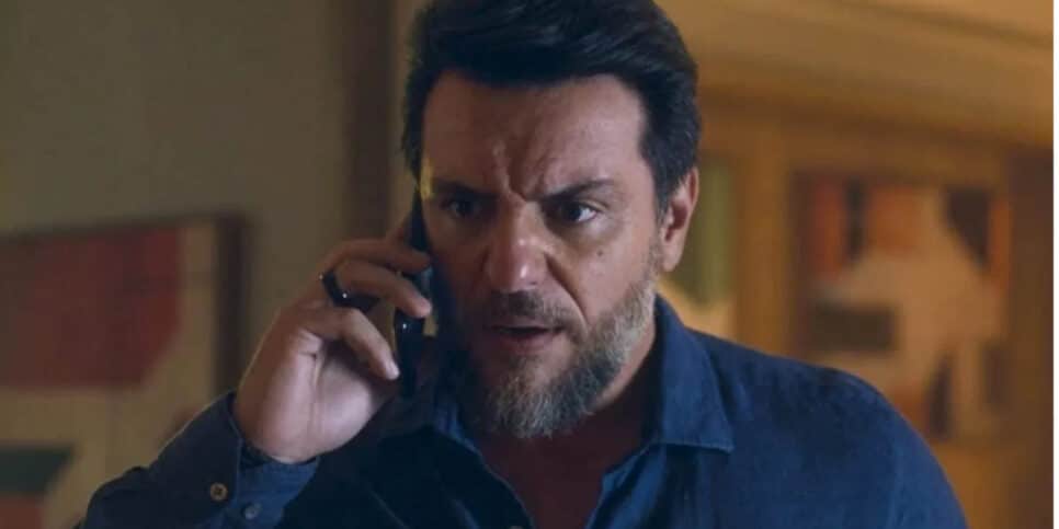 Travessia: Moretti acusa Oto de roubo e faz inquisição