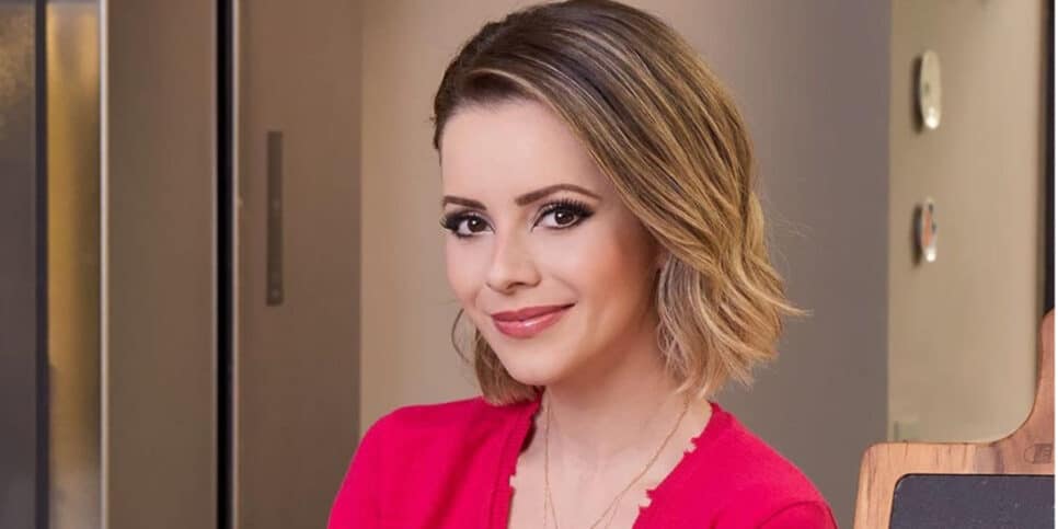 A famosa filha do cantor sertanejo, Sandy teve faturamento exposto (Foto: Reprodução)