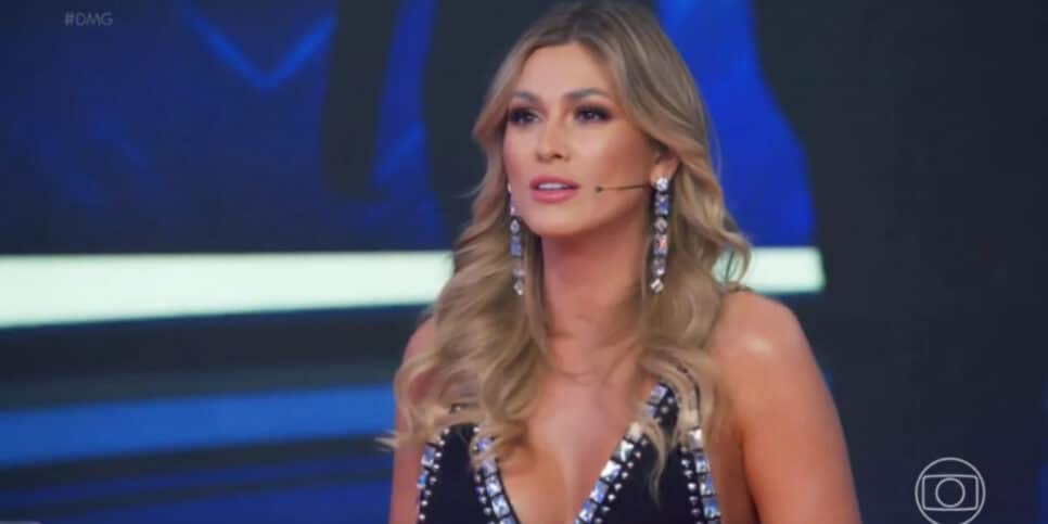 Lívia Andrade bate boca com seguidores após postagem de natal na sua rede social (Imagem Reprodução Internet)