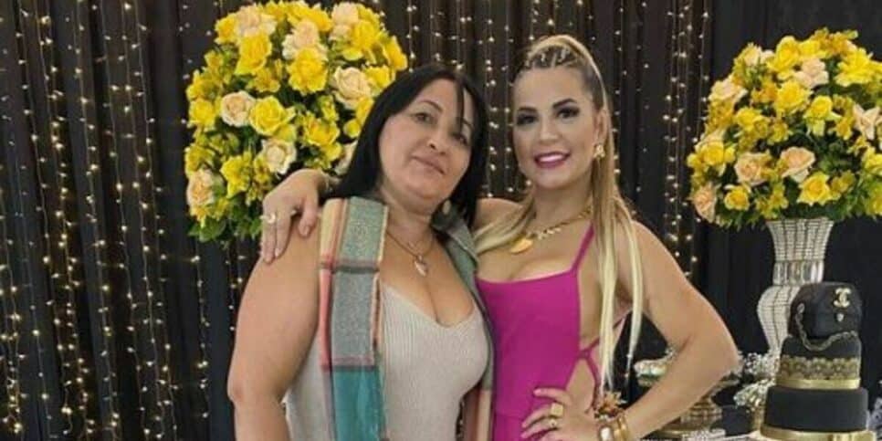 Mãe de Deolane tem que apartar briga de sua irmã em festa