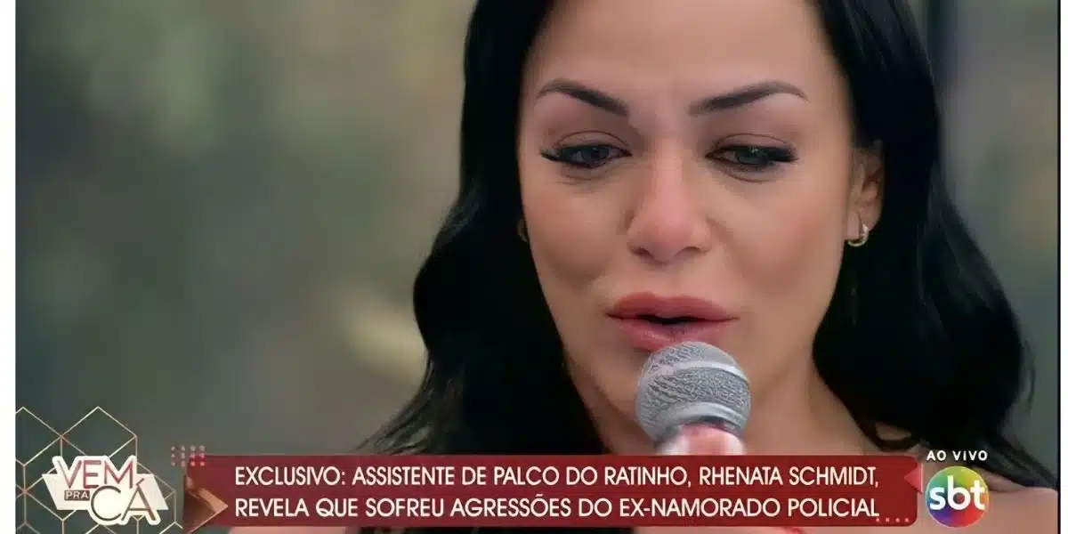 Rhenata Schimidt não se segurou e começou a chorar durante programa  (Foto Reprodução/Internet)