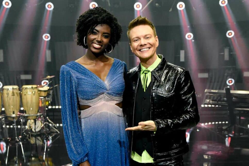 Keilla Júnia grande campeã do programa The Voice Brasil da Rede Globo e Michel Teló
