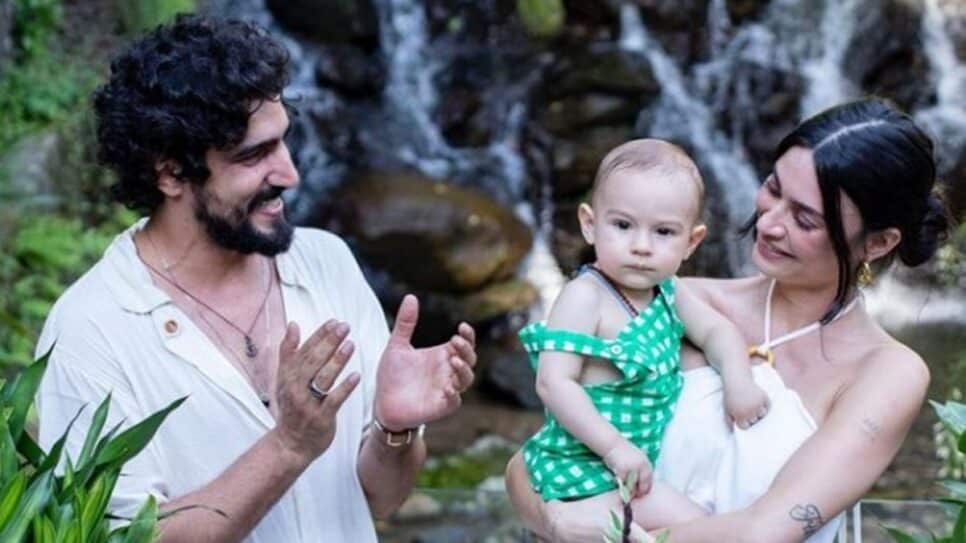 Thaila Ayala com o Filho francisco e o marido Renato Goes