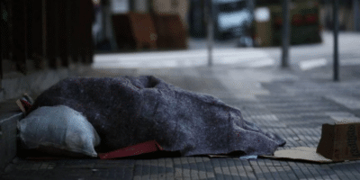 Filho de ator famoso do SBT perde tudo e vira morador de rua no Rio de Janeiro (Foto: Reprodução)