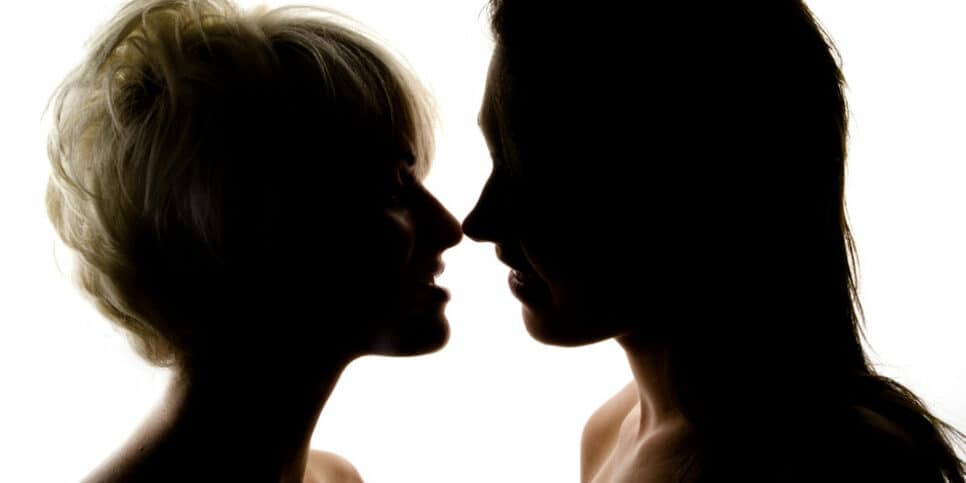 Atriz da Globo se assumiu e apareceu namorando com novinha