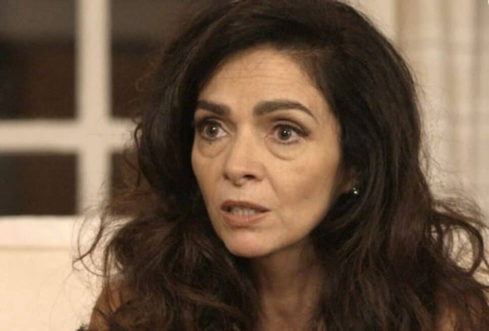 Claudia Ohana espanta a todos ao revelar sua idade