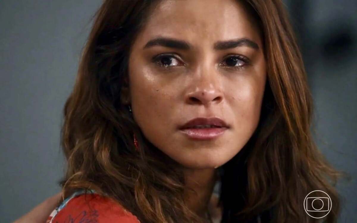 Brisa Brisa (Lucy Alves) na novela Travessia da Rede Globo