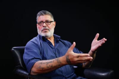 Alexandre Frota decretou falência, mas fez harmonização caríssima e radicalizou o rosto (Foto: Reprodução / Instagram)