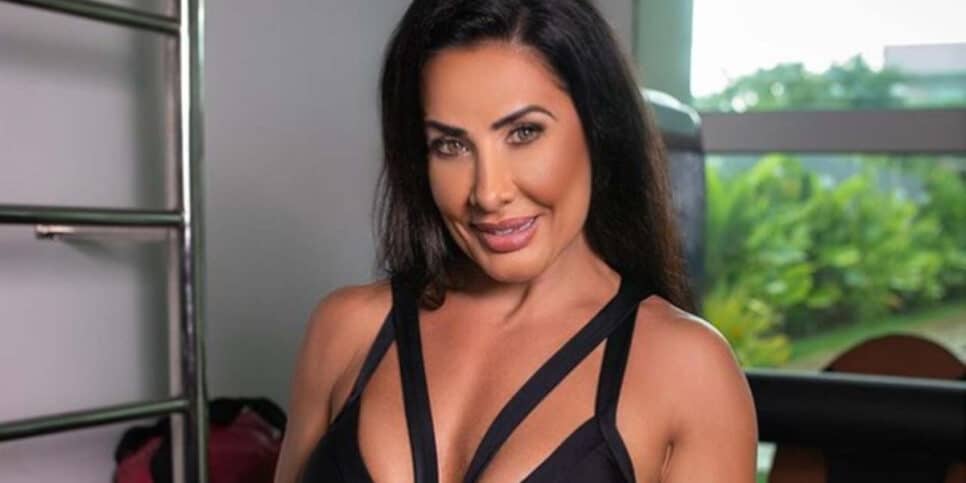 Sheila Carvalho e Carla Perez no show de Anitta em Salvador (Imagem Reprodução Internet)