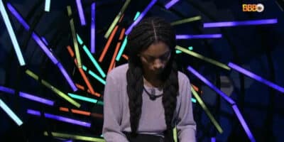 BBB23: Tina não aguenta e faz necessidades fisiológicas no confessionário (imagem Reprodução Internet)