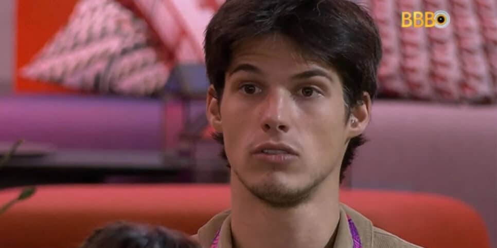 BBB 23: Gabriel Tavares se revolta com Tadeu e critica Globo