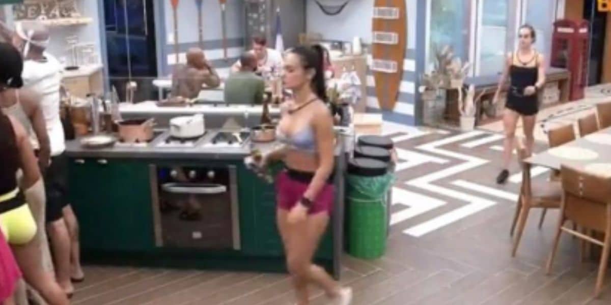 Bruna Griphao e Larissa brigam no BBB23 e atriz perde a paciência com insinuação: "Vai tomar no c*"