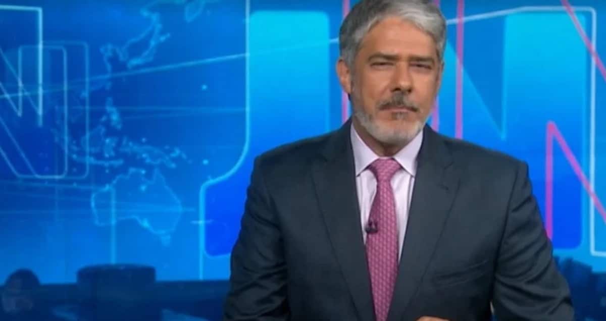 Abertura do Jornal Nacional para o Brasil com William Bonner (Foto: Reprodução)