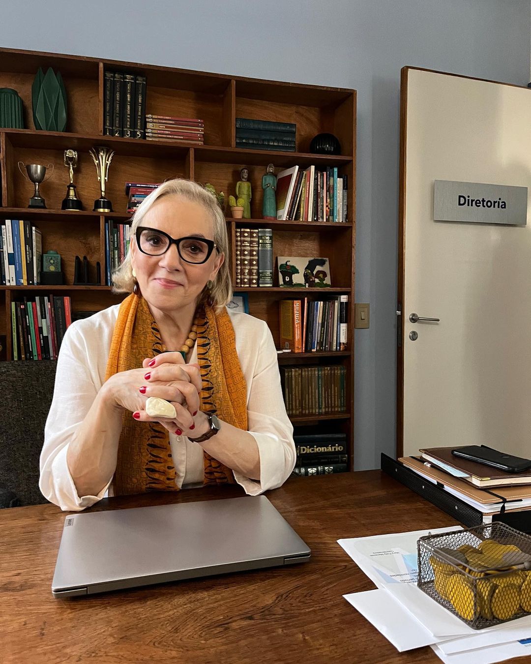 Denise del Vecchio caracterizada para filme recente (Foto: Reprodução/Instagram)