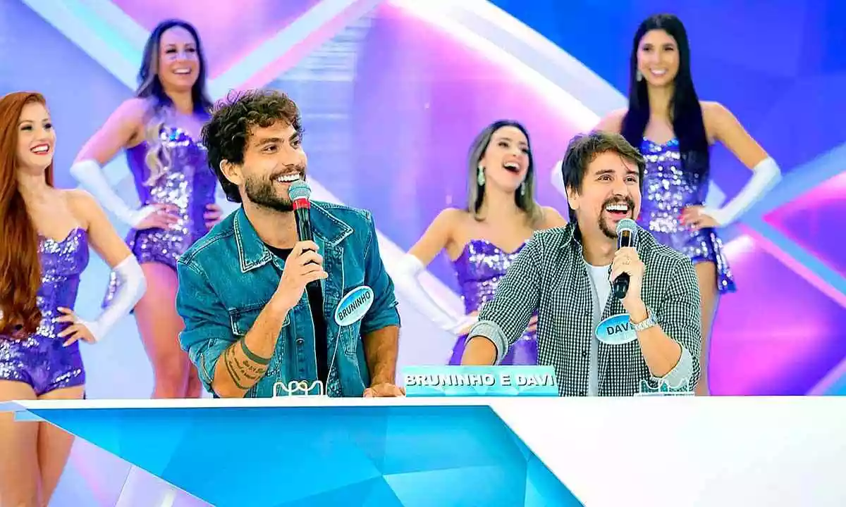 Bruninho e Davi no "Programa Silvio Santos" (Foto Reprodução/Internet)