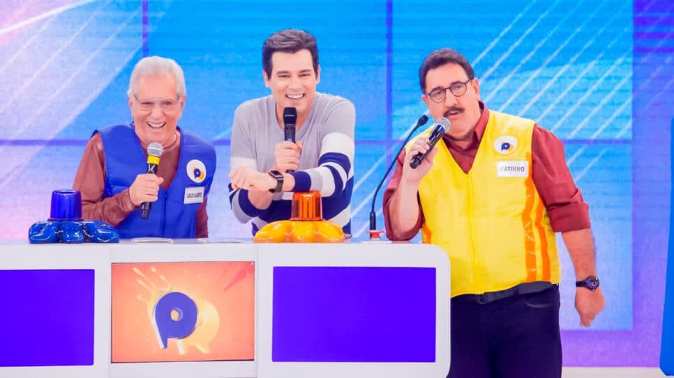 Carlos Alberto de Nóbrega e Ratinho no programa Domingo Legal, comandado pelo apresentador Celso Portiolli (Foto: Divulgação / SBT)