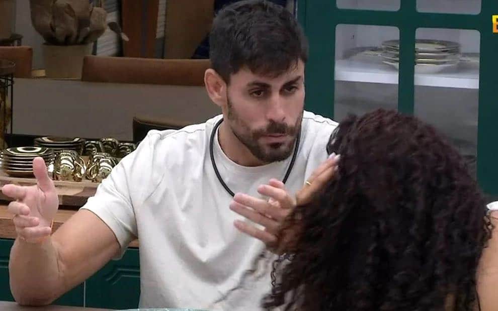 BBB 23: Cara de Sapato se revolta com falta de higiene