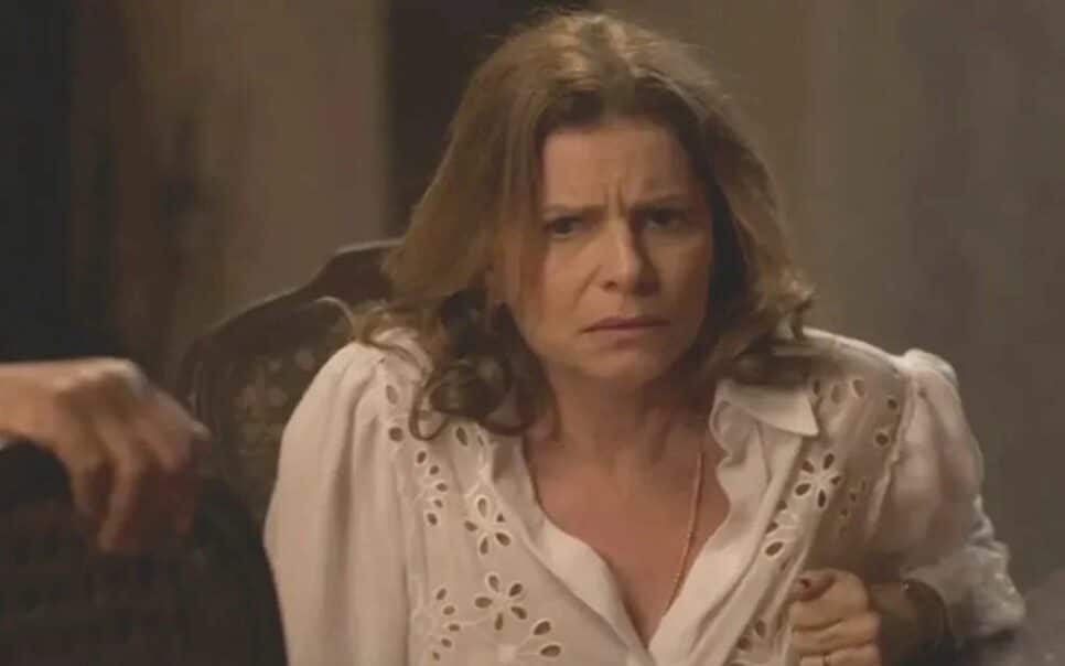 Mar do Sertão: Deodora pega 'traição' do ex no flagra e se choca