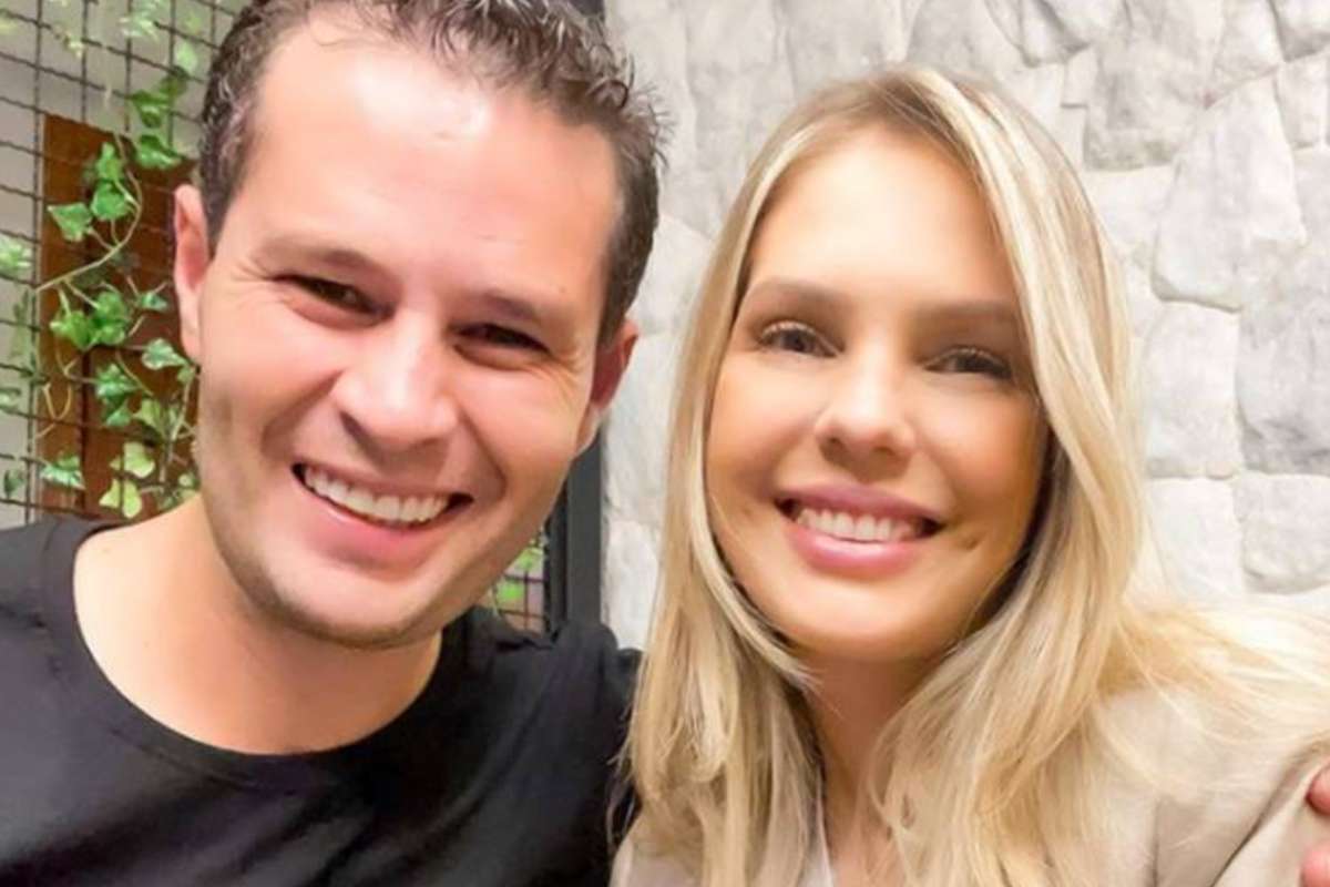 O filho do cantor sertanejo, Pedro Leonardo e sua mulher, Thais reataram o casamento (Foto: Reprodução)