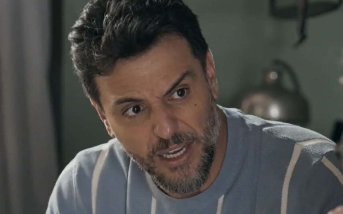 Moretti (Rodrigo Lombardi) na novela Travessia da Rede Globo