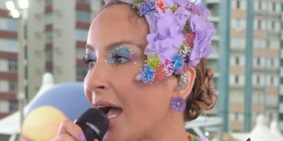 Claudia Leitte é massacrada durante o carnaval, se defende e justifica atitude: ‘Mentira’