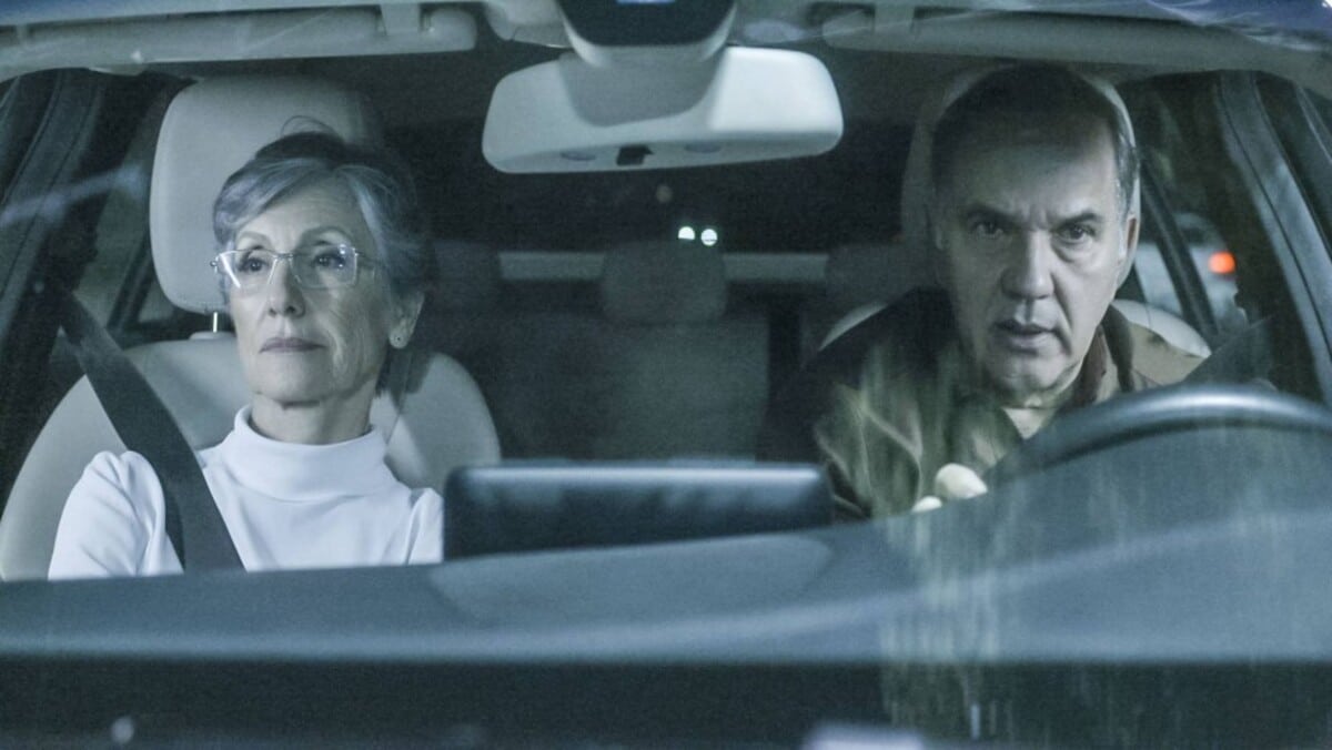 Cidália e Guerra no carro em Travessia da rede Globo