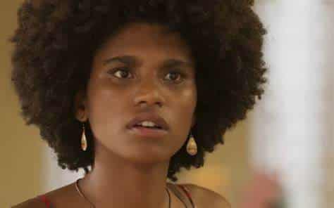 Mar do Sertão: Lorena desabafa com Labibe e faz confissão