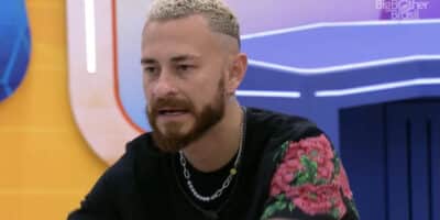 Imagem do post BBB 23: Fred Desimpedidos mexe nas coisas de Dania e fica em choque com achado: ‘Calcinhas’