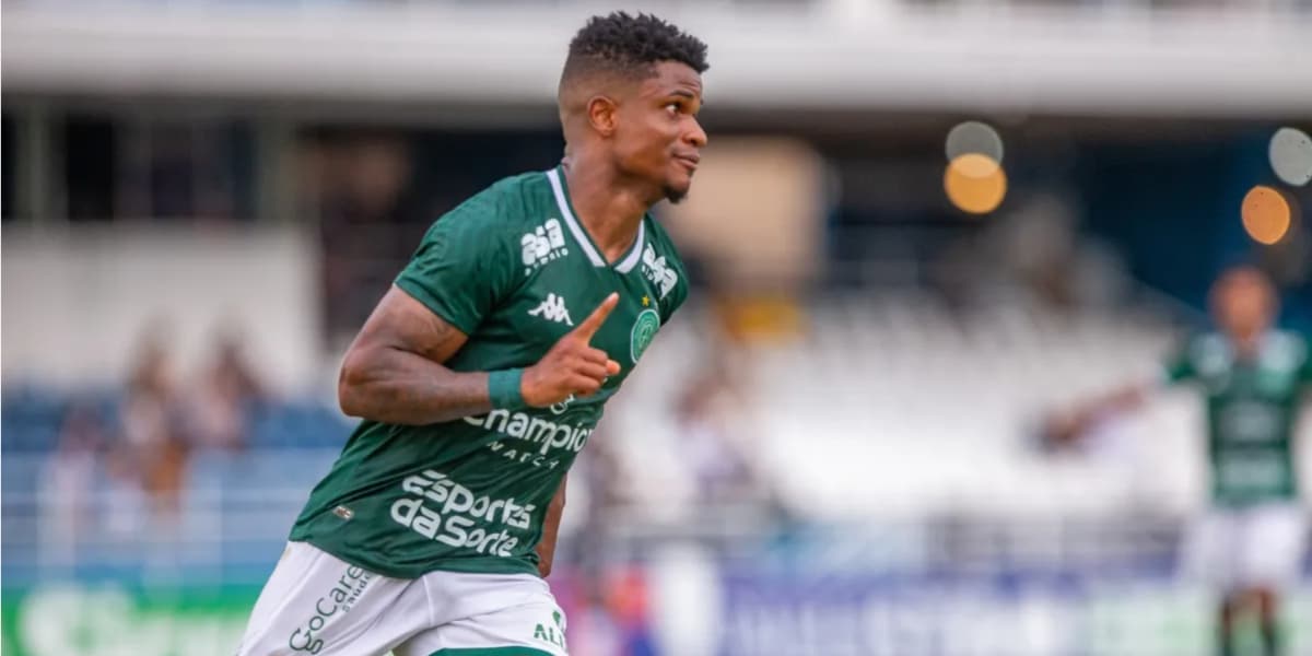 Jamerson, lateral-esquerdo estaria saindo do Guarani para o Coritiba (Imagem Reprodução Internet)