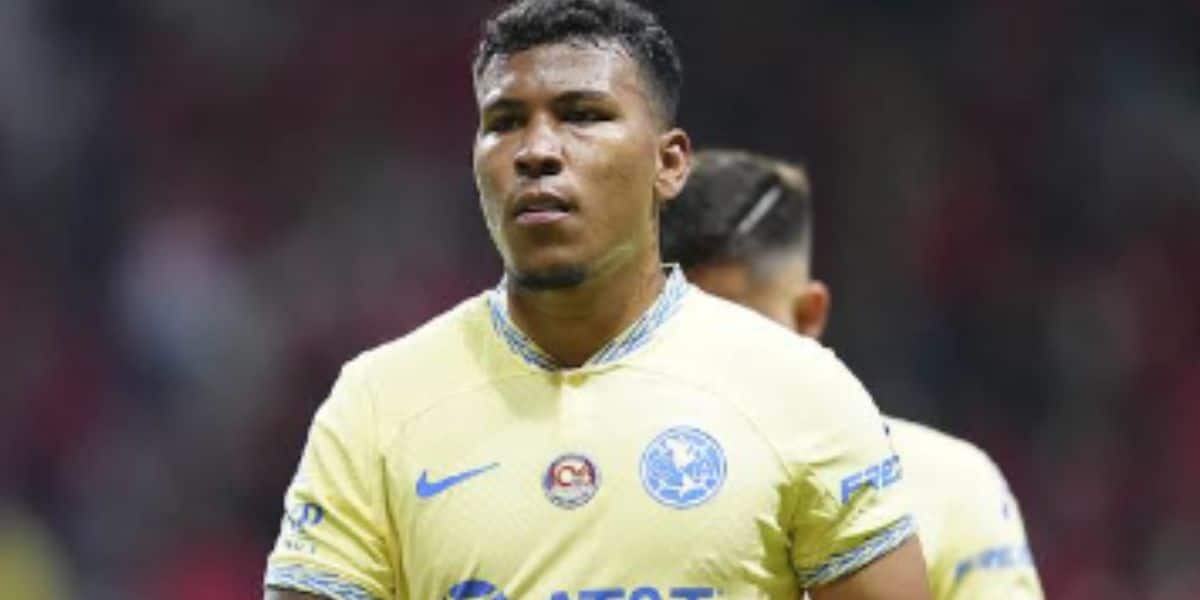 Inter e Botafogo acabam de confirmar vaga em contrato de atacante colombiano