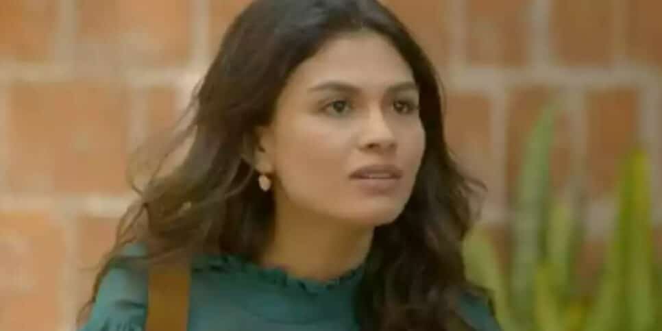 Poliana Moça Roger vai revelar a Glória que Celeste é sua filha