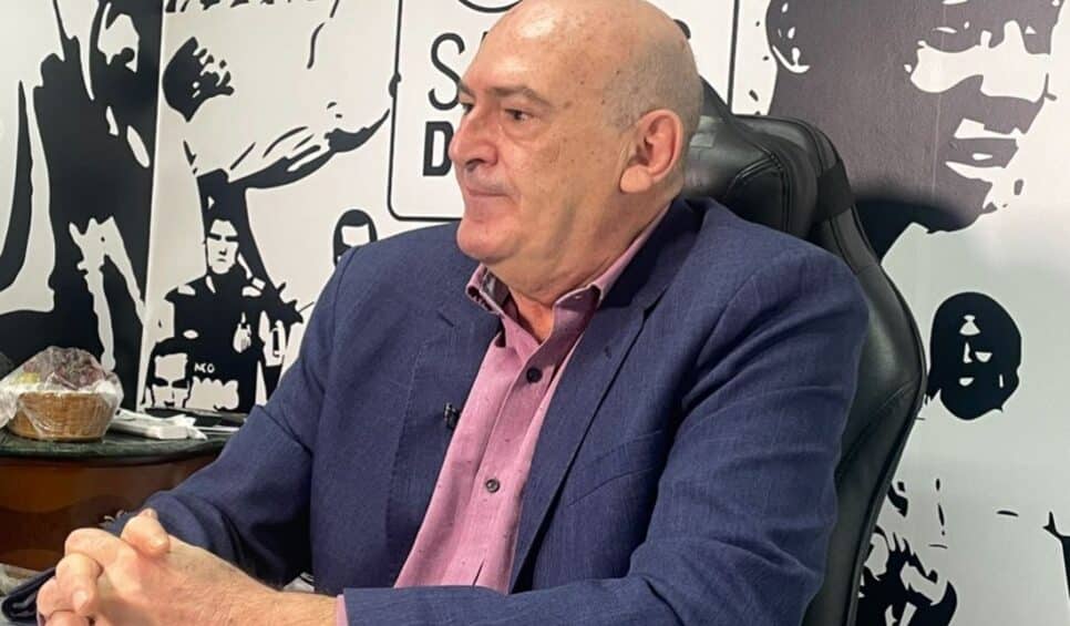 Andres Rueda fecha negócio na madruga e gera revolta no Santos (Foto: Reprodução)