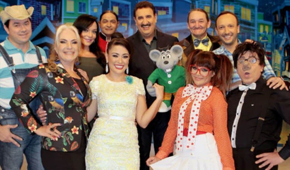 Toda trupe do Programa do Ratinho