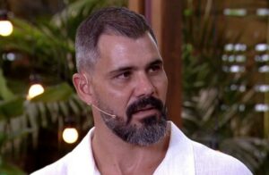 Juliano Cazarré em participação no É de Casa (Foto: Reprodução / Globo)