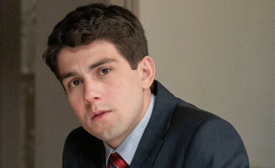 Amor Perfeito: Júlio bola plano para livrar Marê da cadeia (Foto: Reprodução)